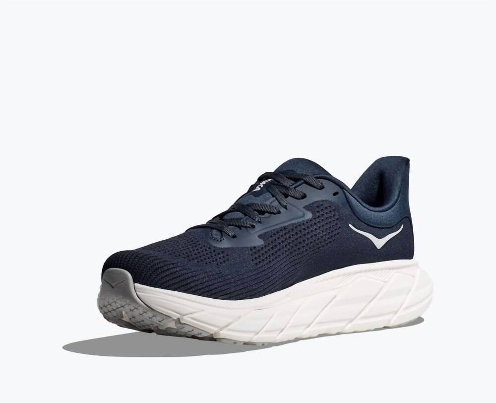 NEW HOKA men's arahi 7 sneakers in outer space/white